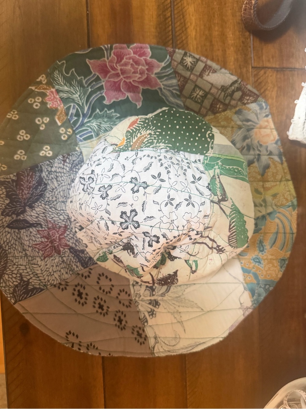 Reversible Patchwork Kantha Quilted Fabric Bowl - Green and Cream